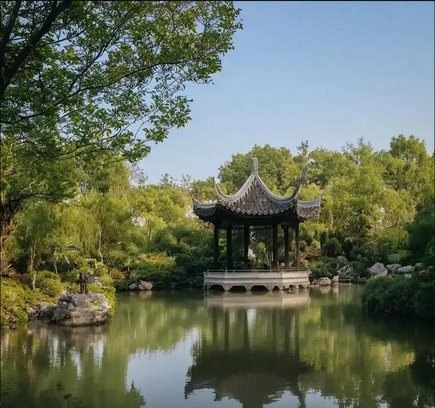 南宁良庆雨寒制造有限公司